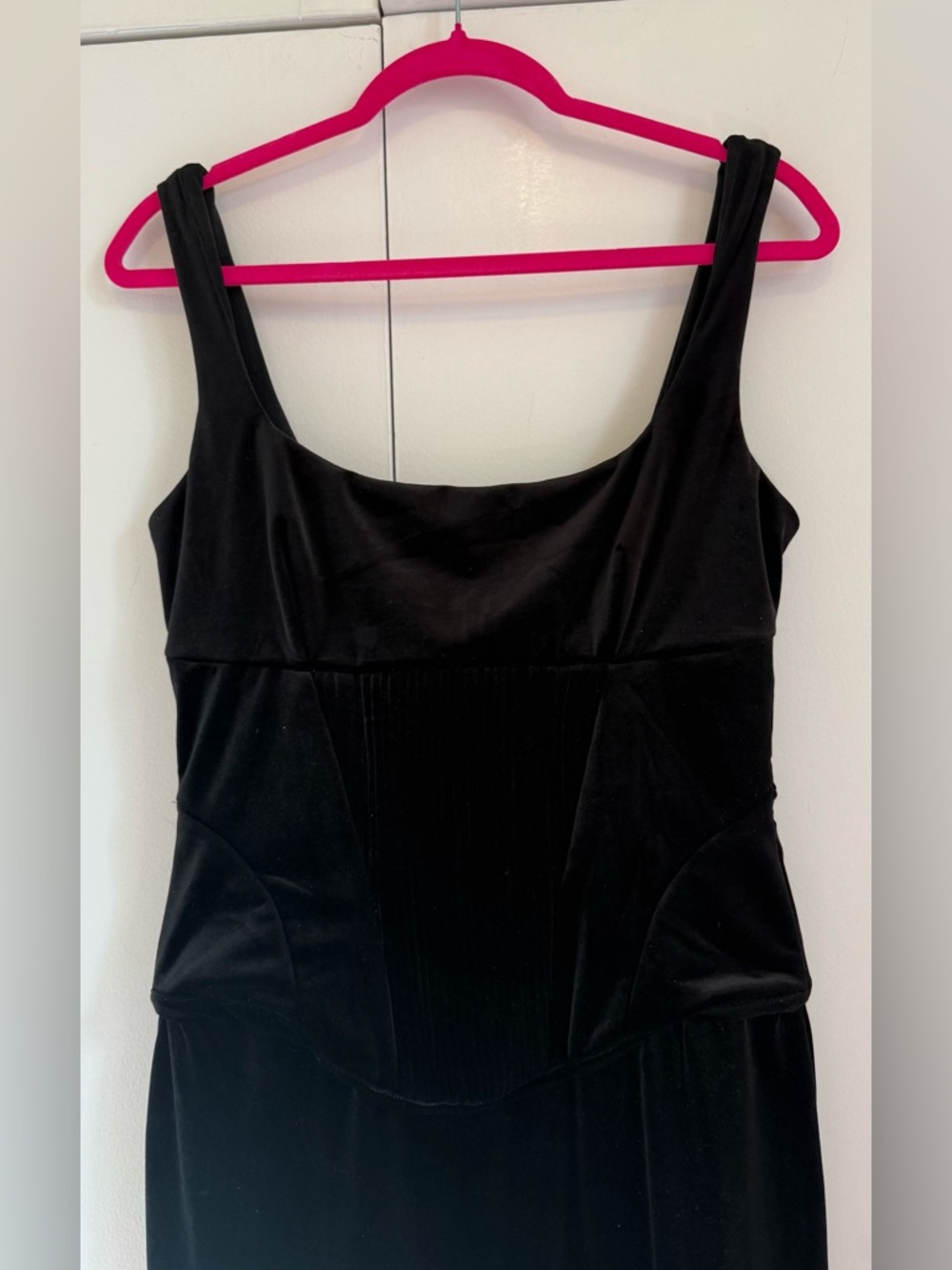 House of CB Yasmina Corset Black Velvet Gown - Picture 7 of 8